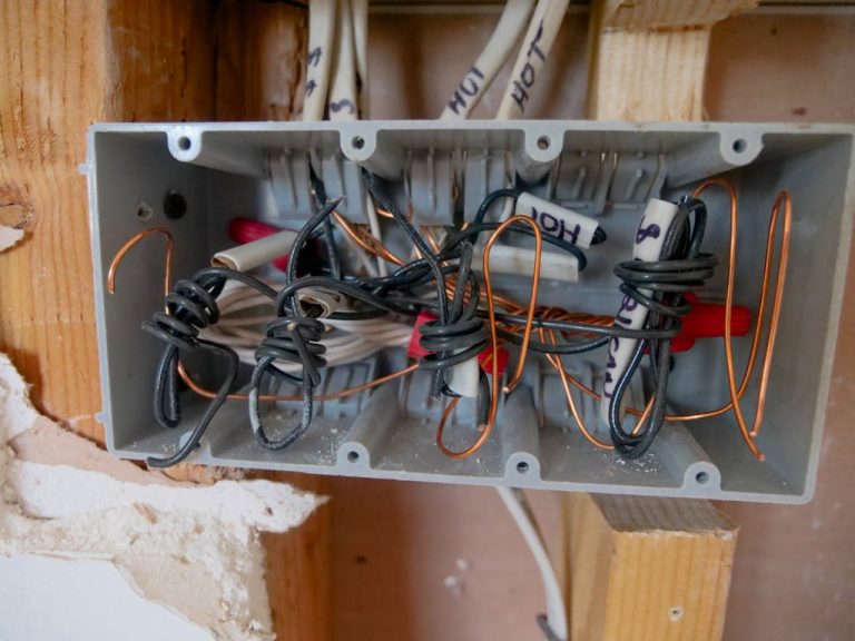 5 Signs You Need Emergency Electrical Repairs Before It’s Too Late